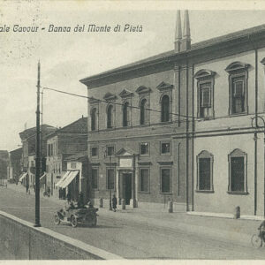 FERRARA - VIALE CAVOUR - BANCA DEL MONTE DI PIETA'